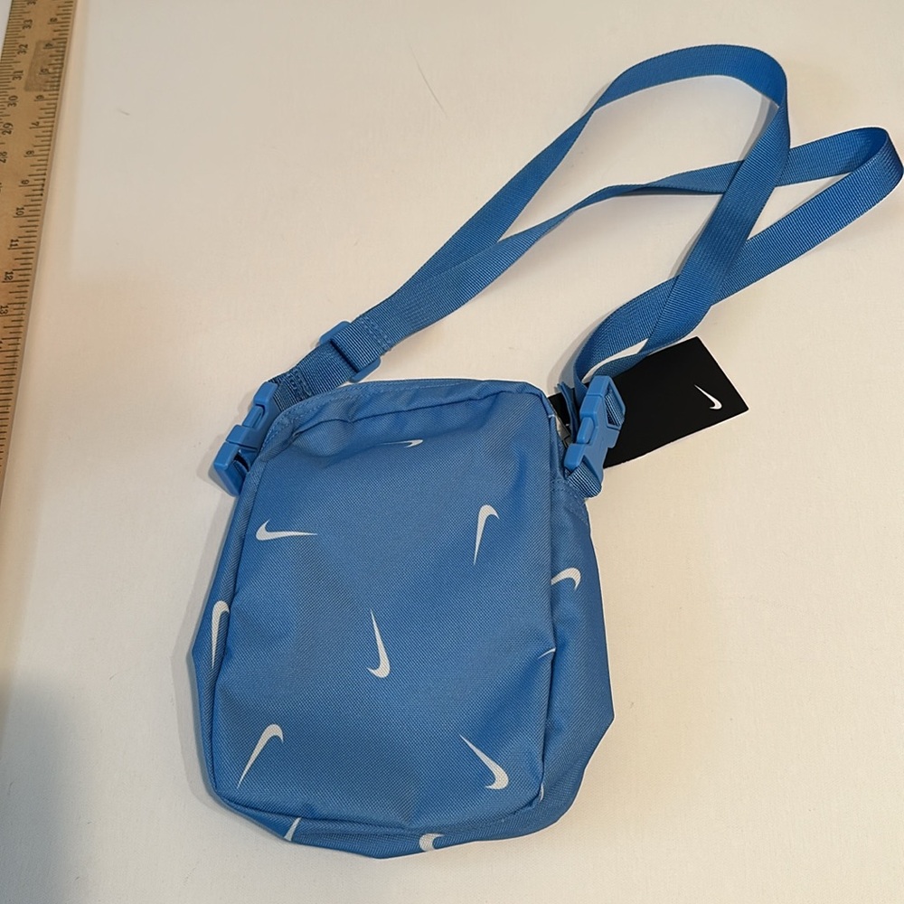 NEW NIKE MENS CROSS BODY BAG - Picture 4 of 6
